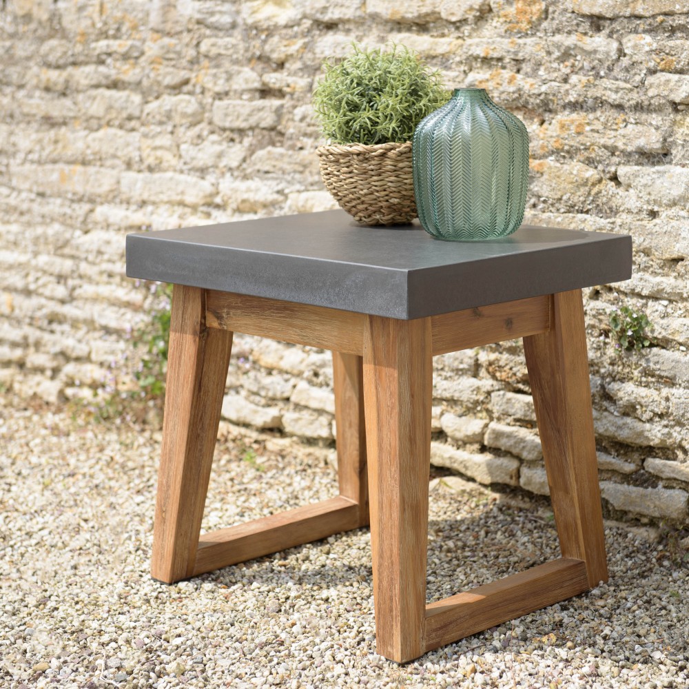 Table d'appoint HECTOR - Béton foncé 50x40cm Table d'appoint HECTOR - Béton foncé 50x40cm