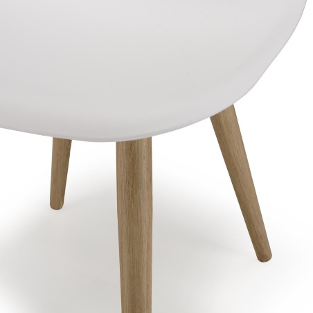 MALO Set of 2 White Chairs with Natural-Coloured Legs - Trendy Garden Furniture
