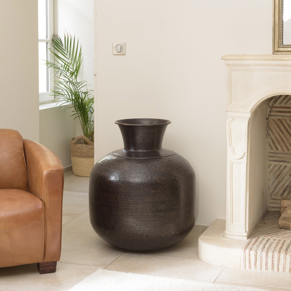 HONORE Aluminium Vase - Antique Black Copper - L60cm x H70cm HONORE Aluminium Vase - Antique Black Copper - L60cm x H70cm