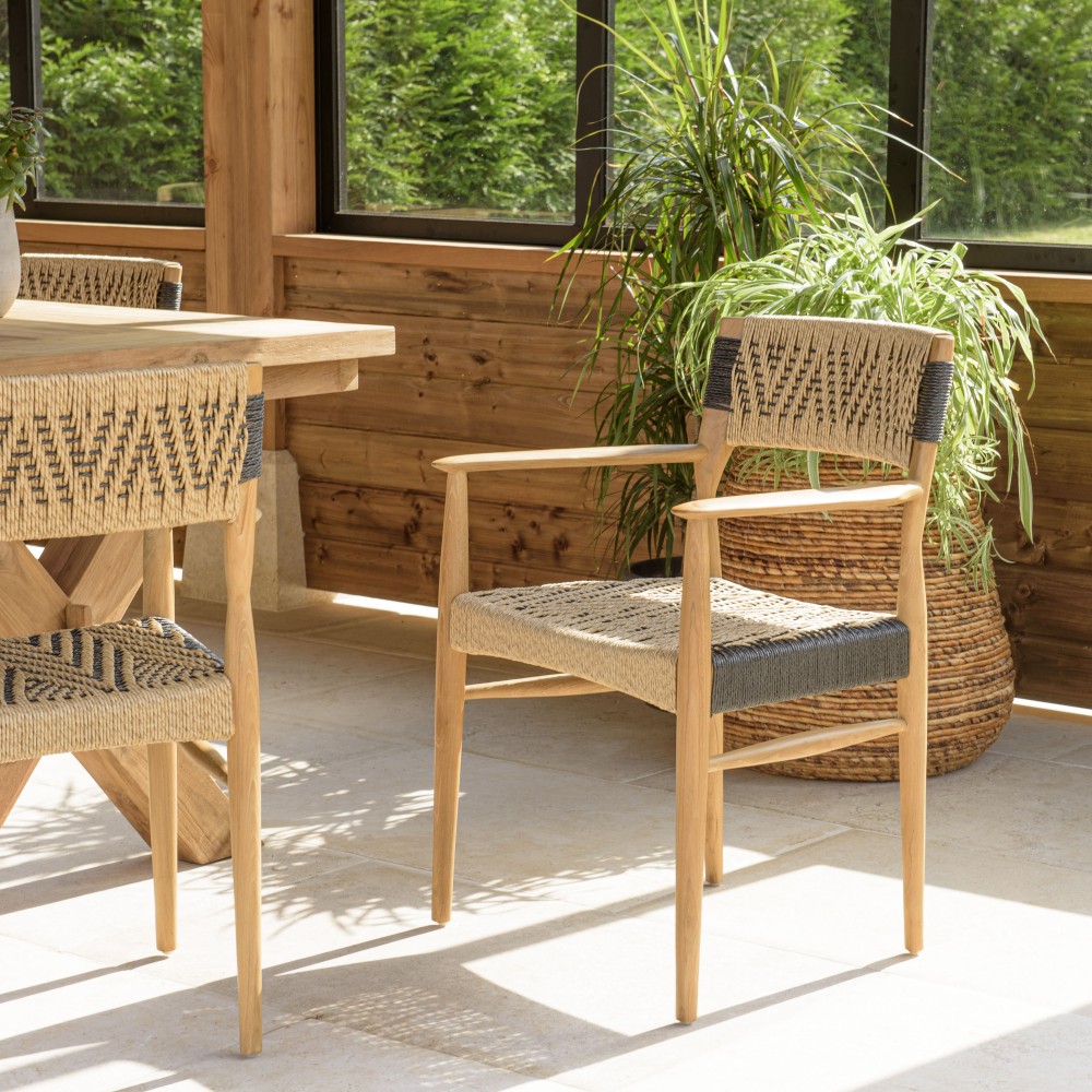 Lot de 2 fauteuils jardin VALERIA - Teck et rotin synthétique beige/noir Lot de 2 fauteuils jardin VALERIA - Teck et rotin synthétique beige/noir