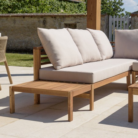 VICTOIRE 5-Seater Garden Furniture Set in Oiled Acacia
