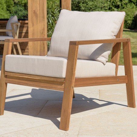VICK- BONIFACIO 5-Seater Garden Furniture Set in Oiled Acacia