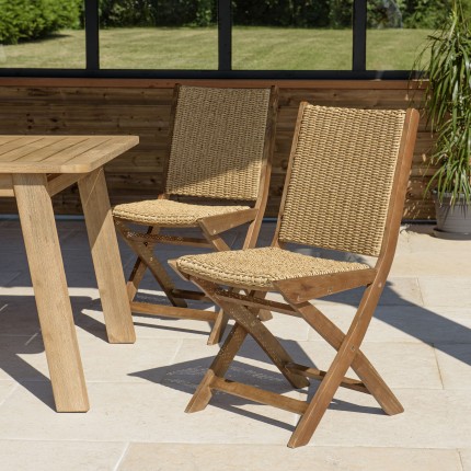 Lot 2 chaises pliantes VICTOIRE acacia huilé et rotin synthétique
