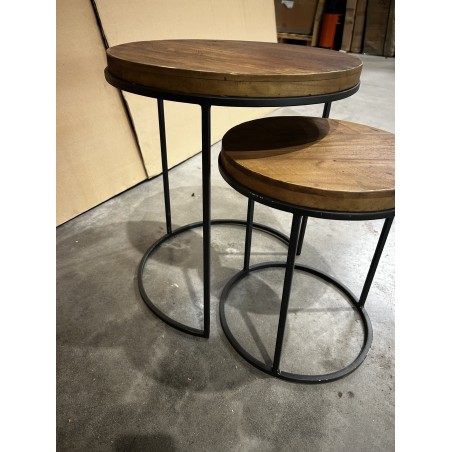 SECONDE MAIN - Set de 2 tables d'appoint rondes marrons Teck recyclé Acacia Mahogany pieds métal noirs