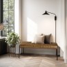 Banc matelassé en cuir marron et pieds acier