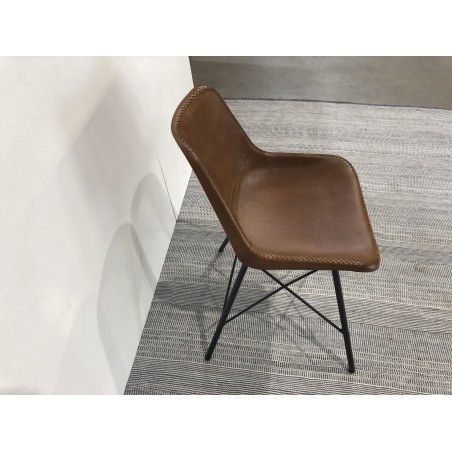 Chaises en cuir marron et pieds acier | Seconde main