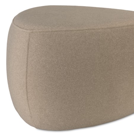 Pouf forme galet n°2 en tissu effet velours beige foncé | Collection Leopold
