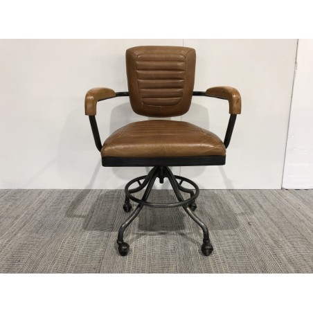 Fauteuil vintage cuir marron et métal à roulettes noir | Seconde Main