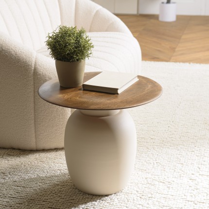 Side table with mango wood top and ivory-coloured metal legs | Macabane