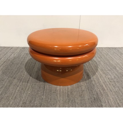 Designer side table in fluorescent orange iron - Second-hand