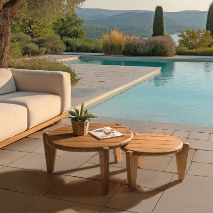 Set of 2 round garden coffee tables made from recycled teak