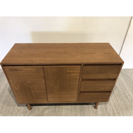 Natural-coloured wooden sideboard with 3 drawers | Macabane Furniture