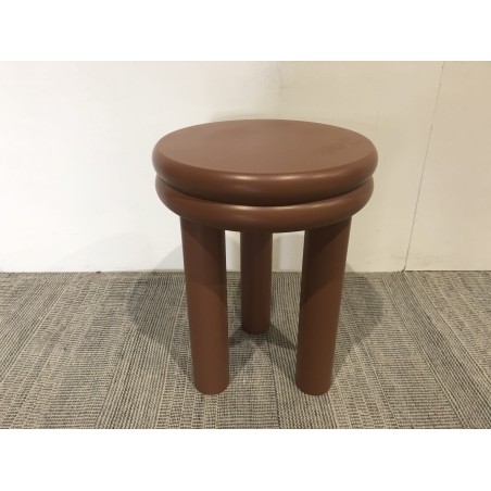 Round side table in terracotta-painted wood, diameter 35 cm | Macabane Furniture