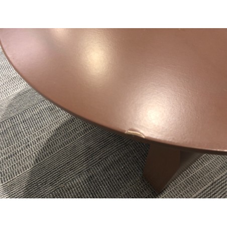 Round coffee table in terracotta lacquered wood, diameter 60 cm | Macabane