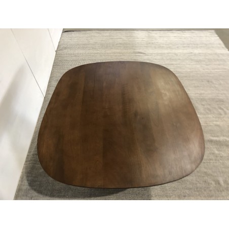 Quadratischer Couchtisch aus Mangoholz mit elfenbeinfarbenem Fuß | Macabane Möbel