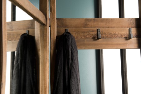 Portemanteau pliable marron SIXTINE - 4 patères - miroir teck recyclé